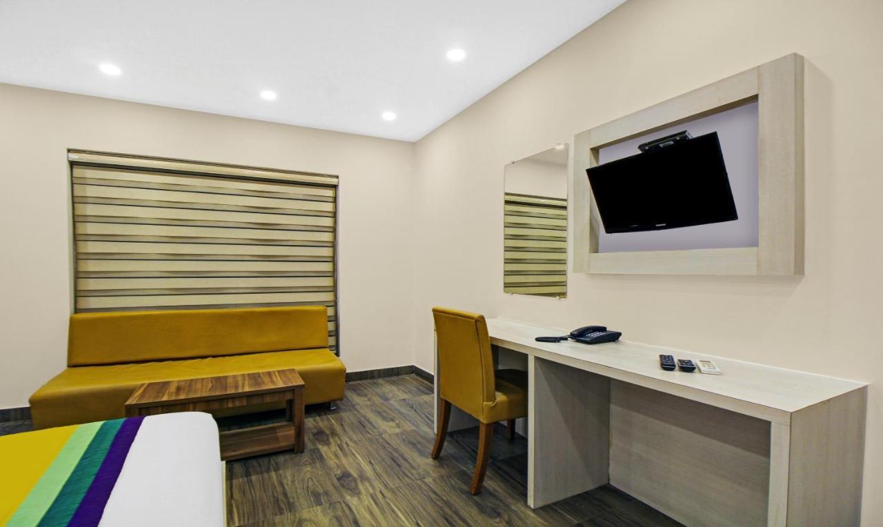 Itsy Hotels Transit Express كولكاتا المظهر الخارجي الصورة